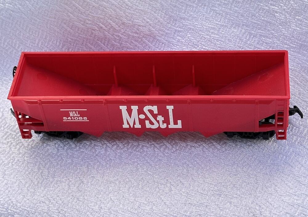 HO Scale Bachmann M&St. L Hopper w Load - Freight Train Vintage